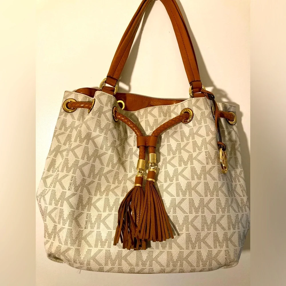 Michael Kors, MK signature drawstring BUCKET BAG SATCHEL TOTE SHOULDERBAG